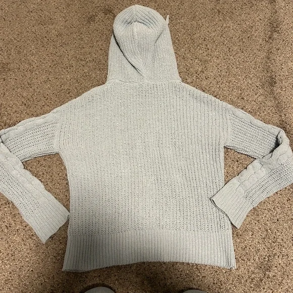 Derek Heart Light Blue and White Knit Sweater - Picture 5 of 5